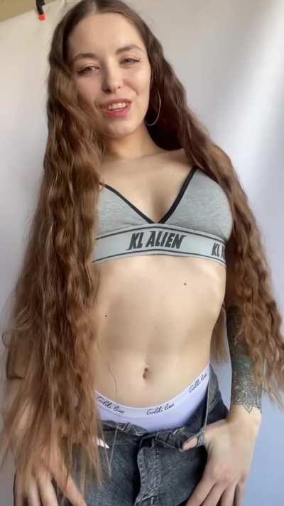 Hey daddy, do you like my tits