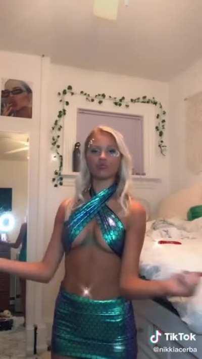 Deep Sea Fishing 🧜‍♀️