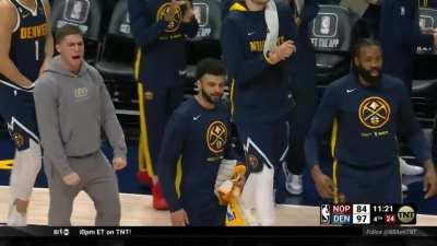 [Highlight] Braun and Brown have back-to-back transition throw downs to start off the 4th quarter