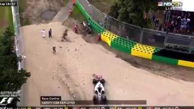 F1 crash between Fernando Alonso and Esteban Gutierrez at the 2016 Australian Grand Prix