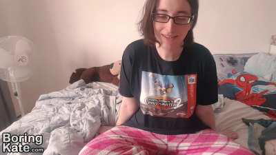 Greetings, horny people!! I dare you to masturbate to me!!! 😘