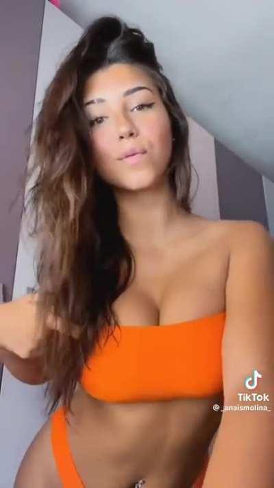 Todo lo q suba anais en bikini se tiene q subir aqui