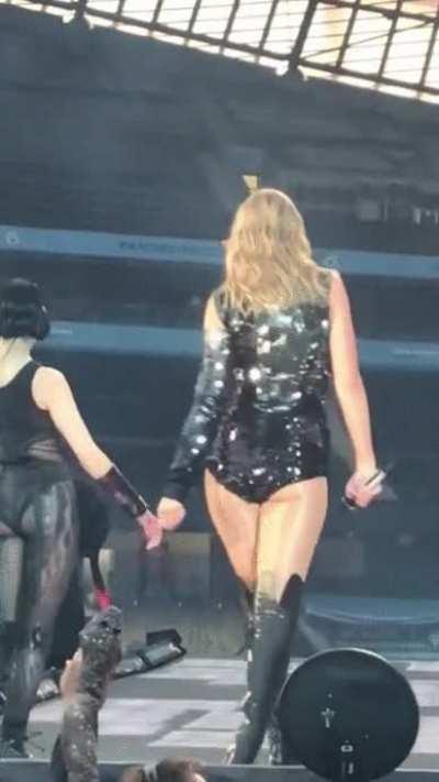 Cheeky Taylor strut