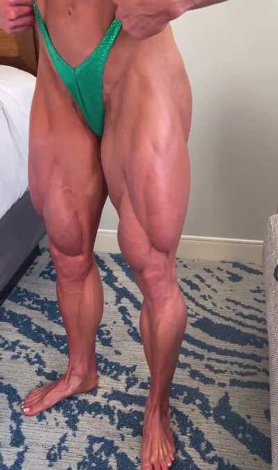 Sarah Villegas 🦵🏻