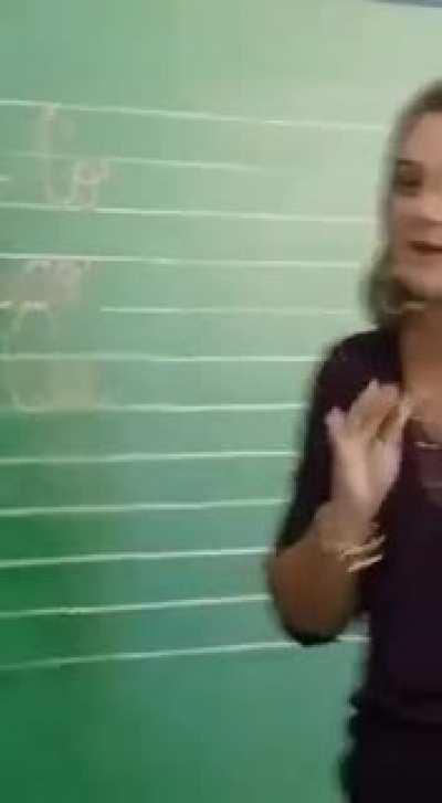 Nessa aula online eu também não conseguiria me segurar