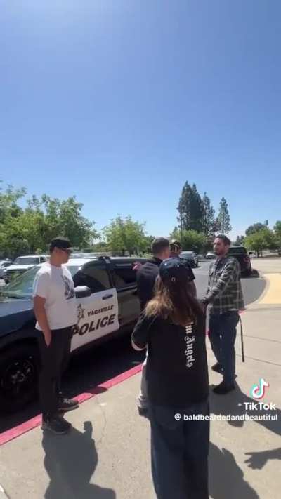 nuggetmarkets likes to put their hands on women trying to feed their children, because one croissant is worth calling for Vacaville police officers and terrorizing small children