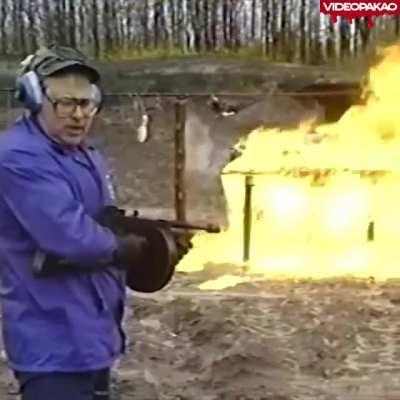 Me demonstrating why I main gunner: