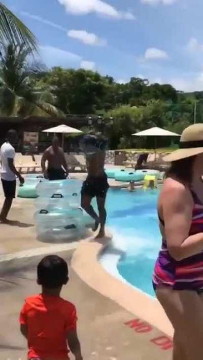 This dude is a water wizard