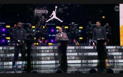 [Highlight] Charles Barkley and Shaq get caught on hot mic smack talking