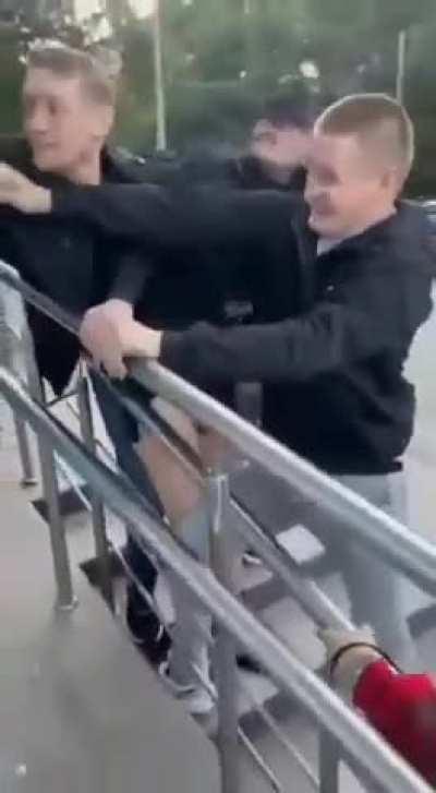 Girls fight in Russia