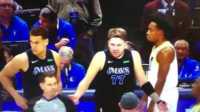 [Highlight] Luka Doncic on Kris Dunn. “I didn’t do nothing he just mad I’m busting his ass.”