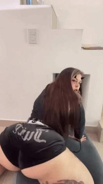 Say hi if I could squirt on your cock😇