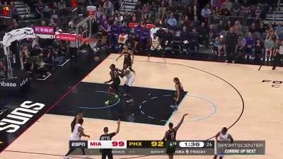 [Highlight] Oladipo puts the finishing touches on his 26 point night with the clutch heavily defended three pointer