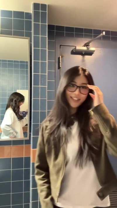 Glasses on or glasses off?