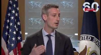 Мэтью Ли продолжает изводить представителей Госдепа своими вопросами. ‘Является перебазирование российских войск на российской территории провокацией Путина? Если да, то чем эта провокация отличается от передвижения войск США, Китая, Индии или Бразилии?’ 