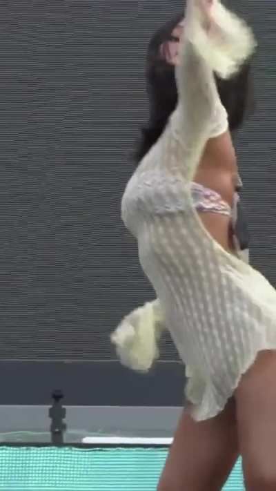 HYOLYN Hot Performance 