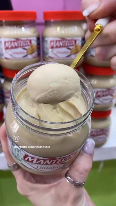 Estoy a dieta post fiestas. Mantecol: estabas. 