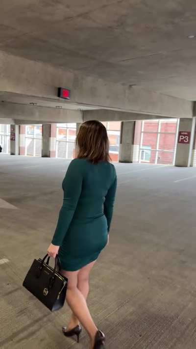 Heels and curves. Ready for trouble