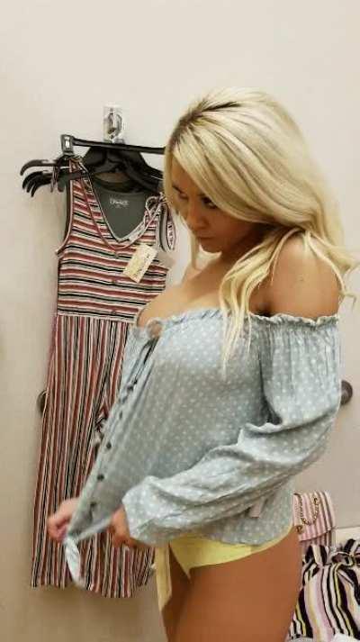 does this top make my boobs look small lol