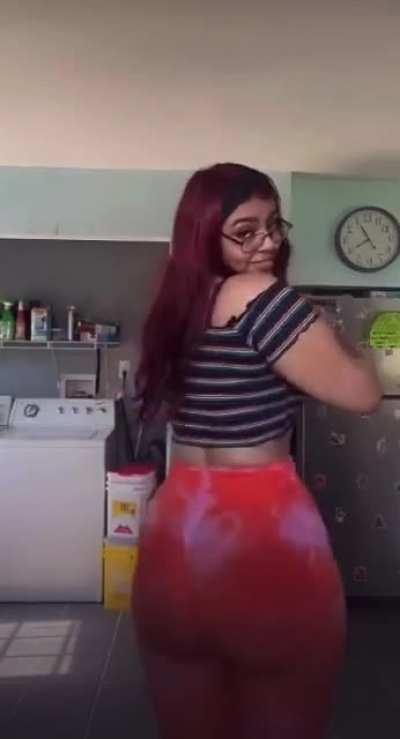 Clapping while Cleaning 🧹