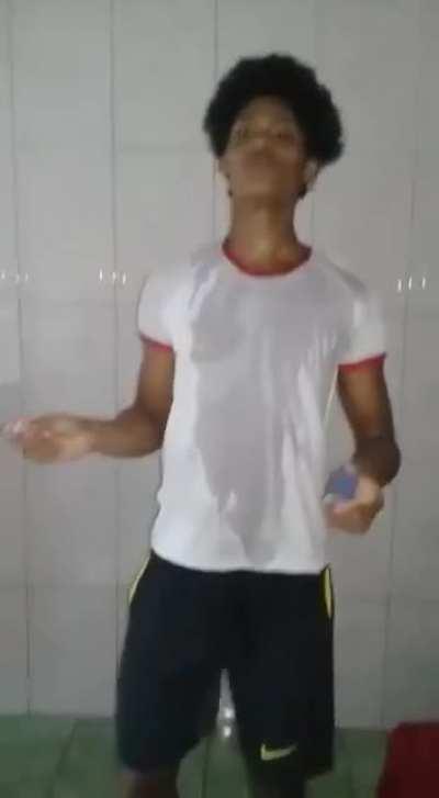 Se transformou no HOMEM CINZAS🤘😎