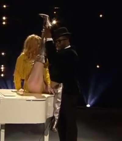 Schaut euch mal die Beine an