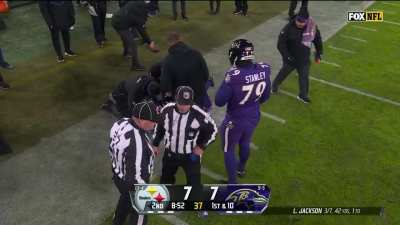 [Injury] Justice Hill head injury