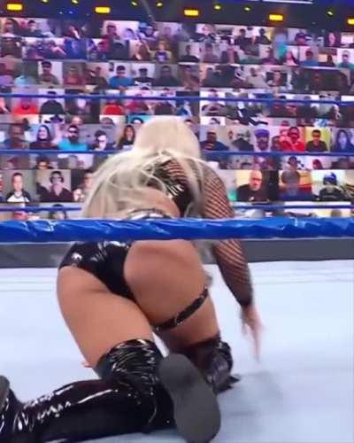 Liv’s “Watch Me” Attire