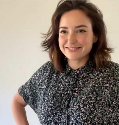 Milana Vayntrub's smile