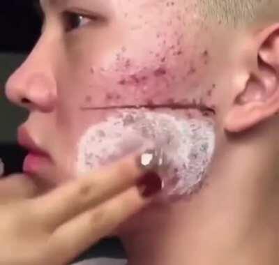 You can see the blur tool speed beating the napkin’s wipe.