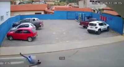 Pedestrian survives a horrific crash