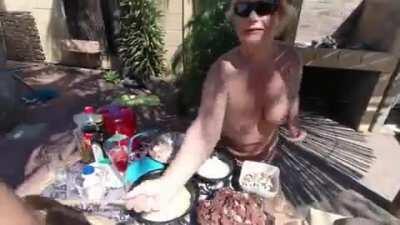 Lockdown in SA. Naked time