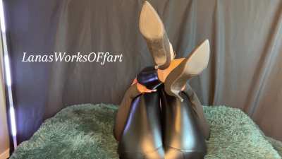 Any fans of farts in latex leggings and heels out there?