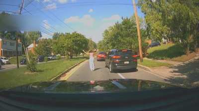 Woman Throws Tantrum, Blocks 20+ cars from moving! Reasons Unknown!