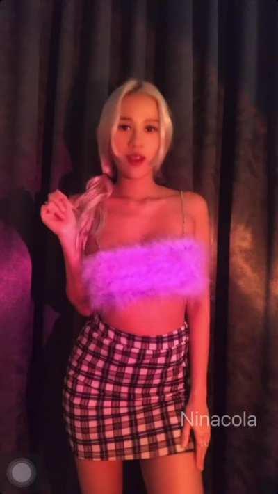 Being a cute girl Vs. Being a bitch ?