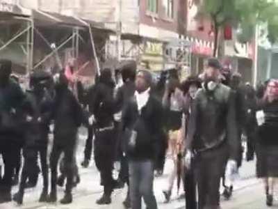 OİOİ! daha dün annemizin kollarında yaşarken.. şimdi nanana olduk, barikatları kurduk