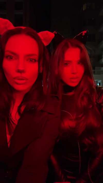 Dafne Keen and Amanda Diaz cat costumes