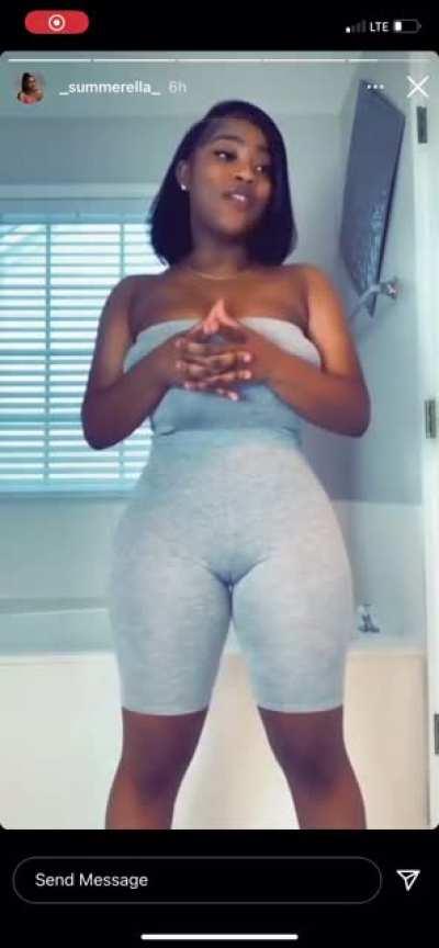 Camel toe 👀💦 🐪