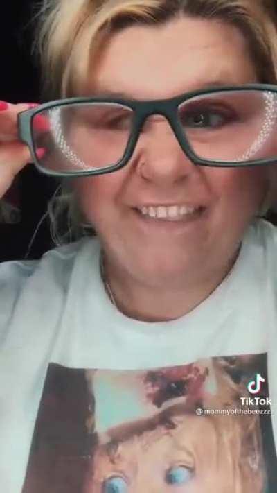 weird faces = funny (also i cant stand this trend)