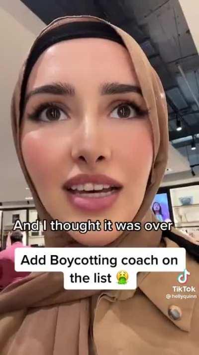 How the fuck does she see Disney villain themed Teddy bears and think of CP?