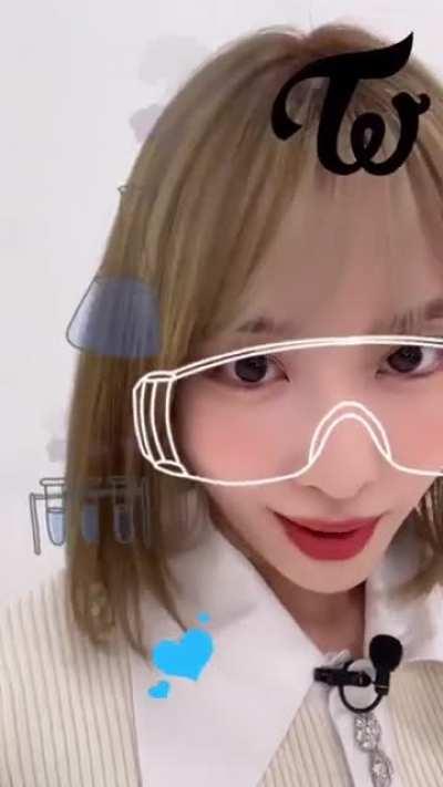 211107 TWICE Snapchat Update - “ICON” Pre-Release🌟😎 (Momo)