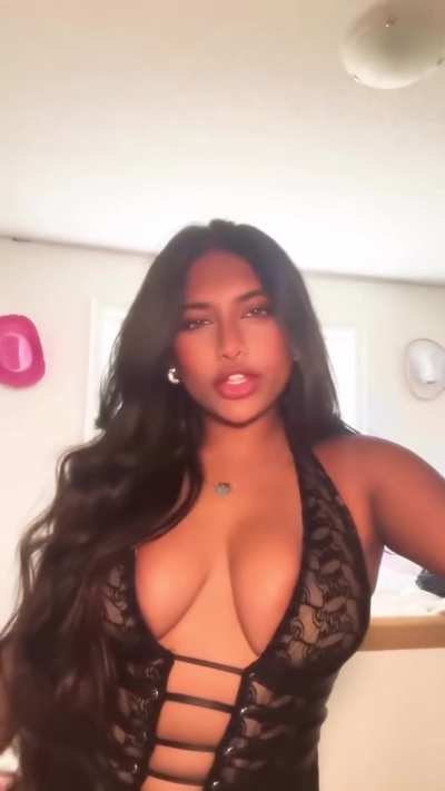 Nilly showing the goodies