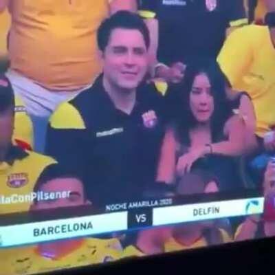 WCGW kissing your side chick in public