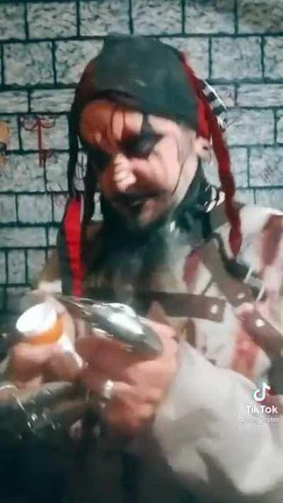 Does the spicy bean juice go noomie-noomie?