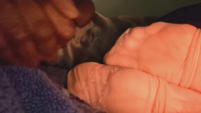 Getting a massage after a long shift in beige turns into a sticky surprise 🌹