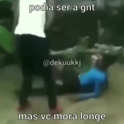 😔 Só queria meter o meu punho dentro da sua boca.