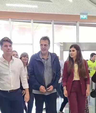 No esta bien este muchacho