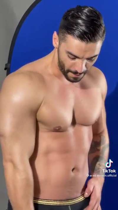 Arad Winwin has TikTok now~