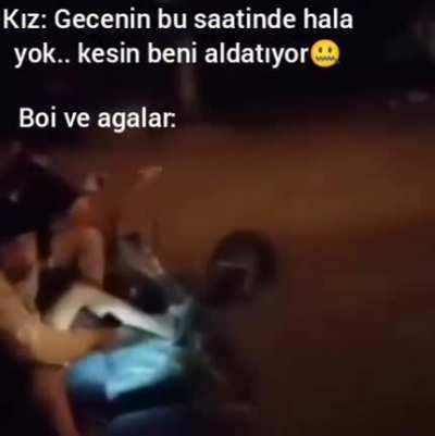 Telefondan yaptım valla bu kadar oldu kızmayın dövmeyin vurmayın