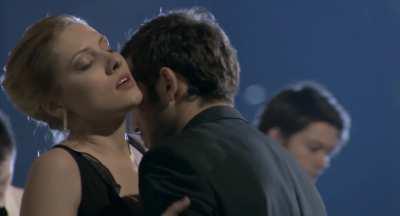 Wife cheats on husband at a party (Monamour, 2006)